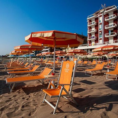 Hotel Sporting Cesenatico Exterior photo