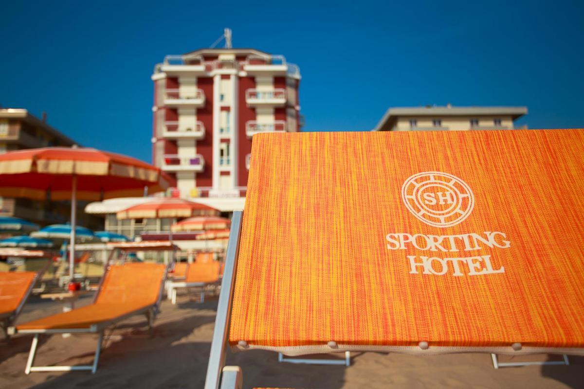 Hotel Sporting Cesenatico Exterior photo